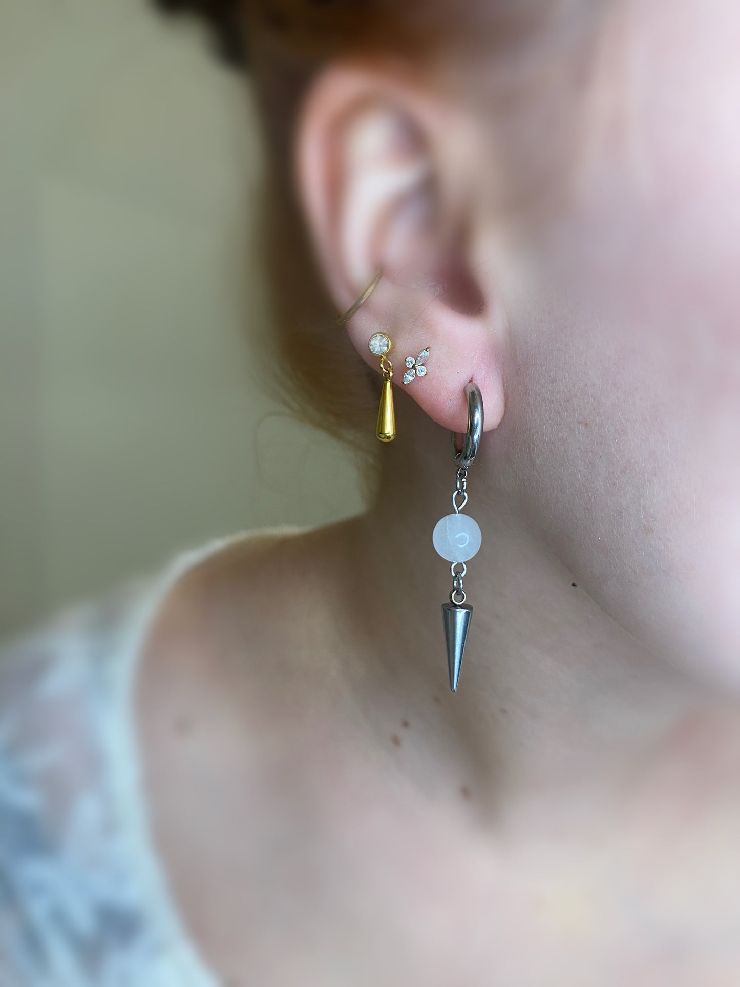 White spike Silver