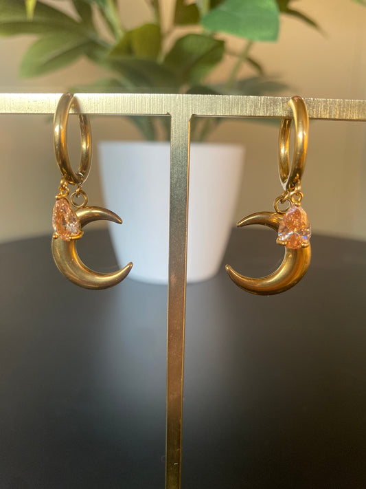 Moon of gold