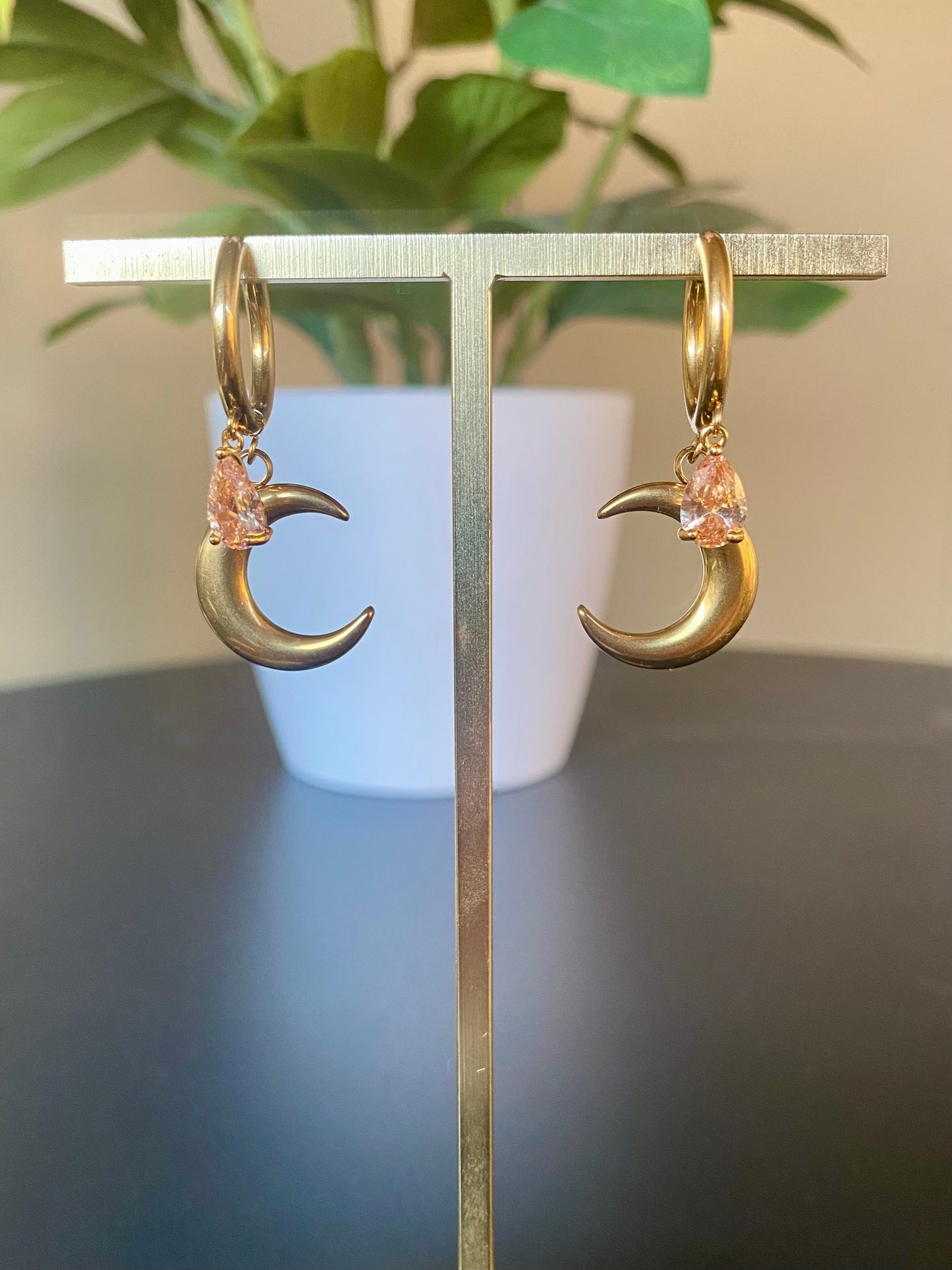 Moon of gold