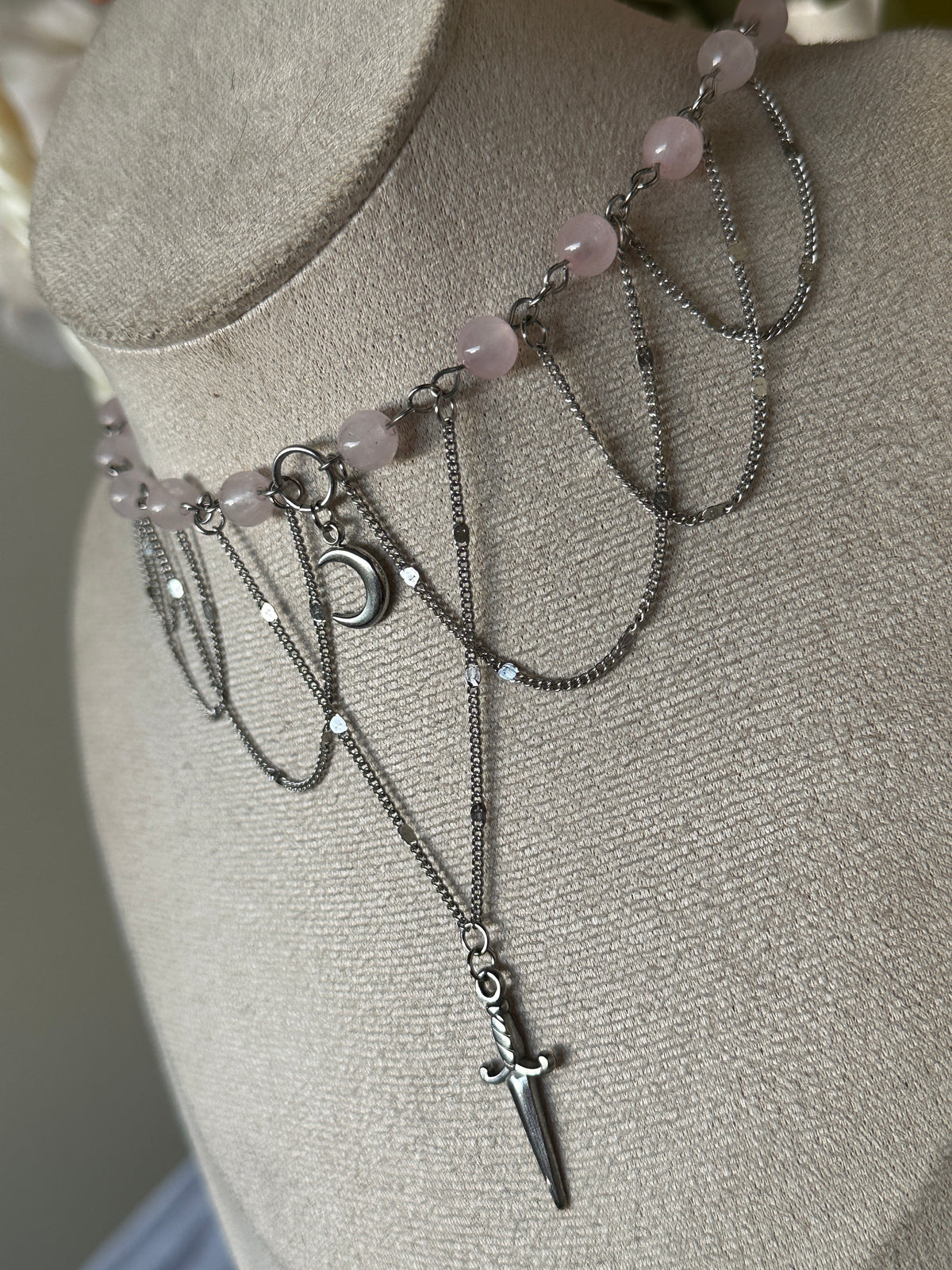 L’épée des songes (quartz rose)